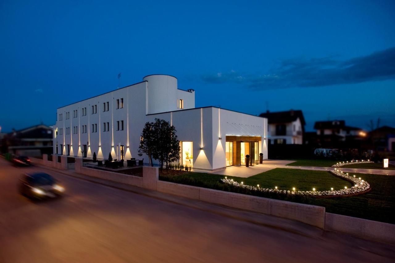 Hotel Napoleon Cherasco Eksteriør billede